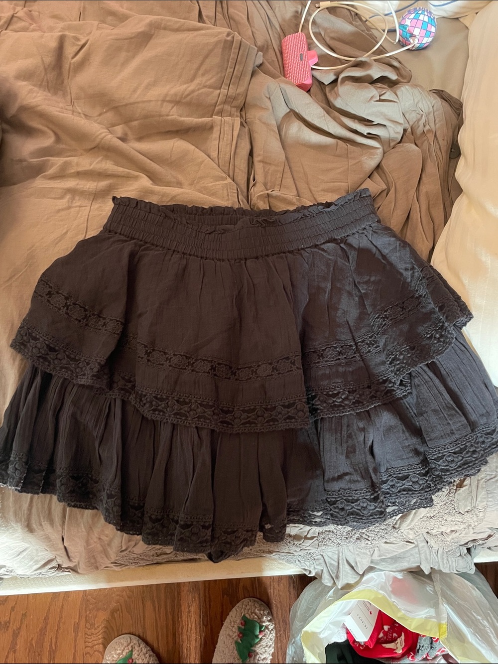 American eagle Black Tiered Lace Skirt